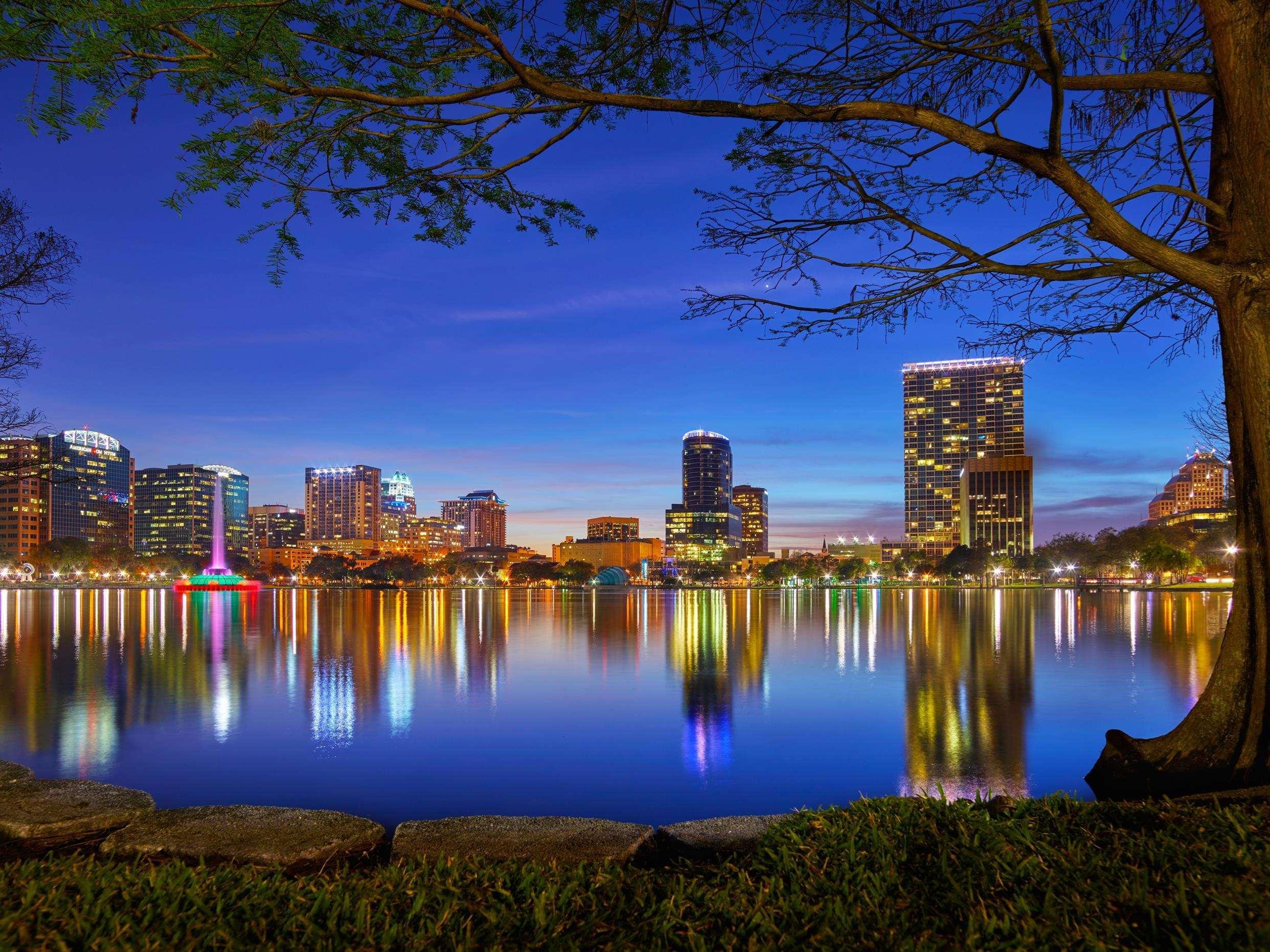 Embassy Suites By Hilton Orlando Downtown Bagian luar foto
