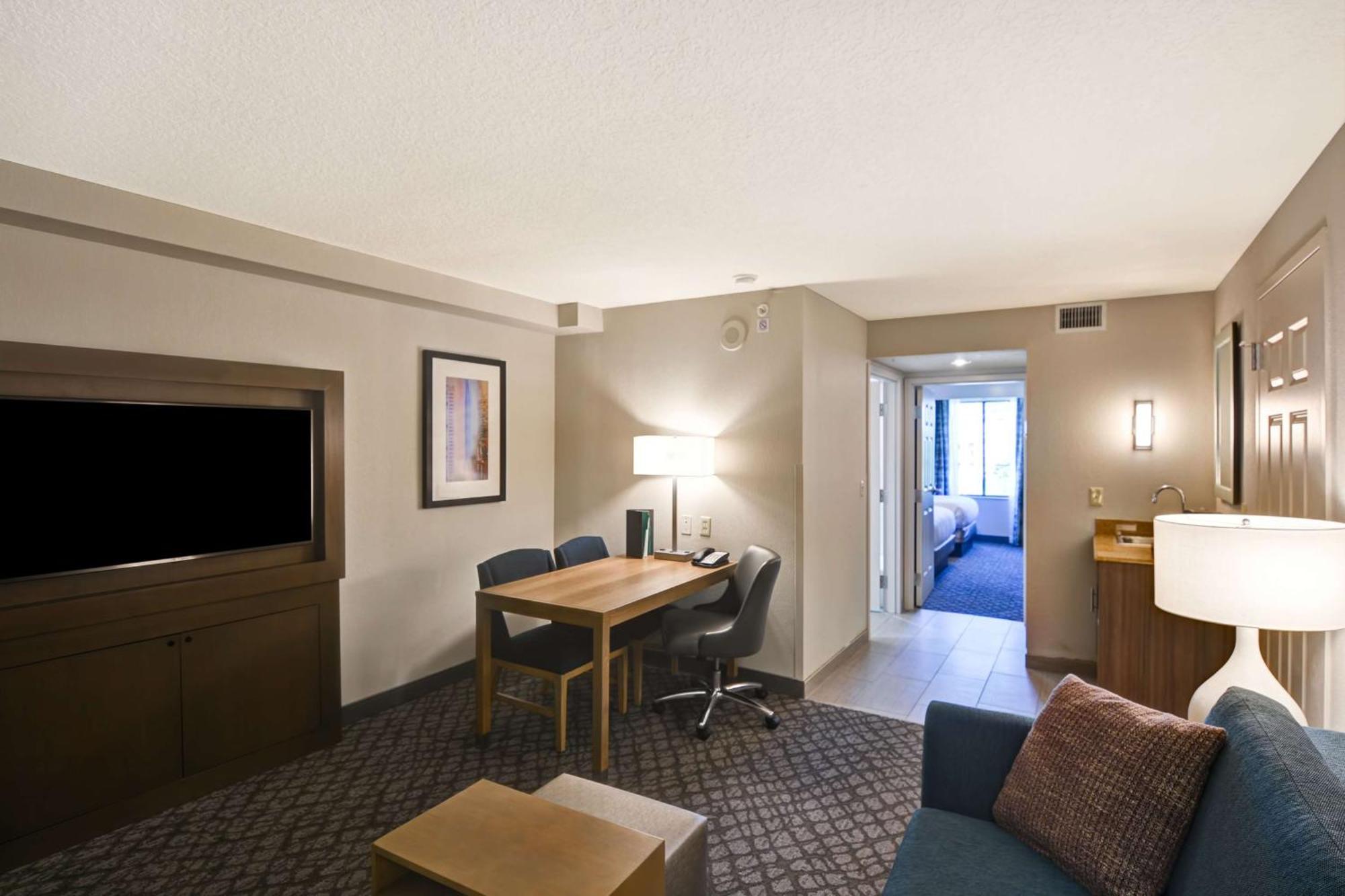 Embassy Suites By Hilton Orlando Downtown Bagian luar foto