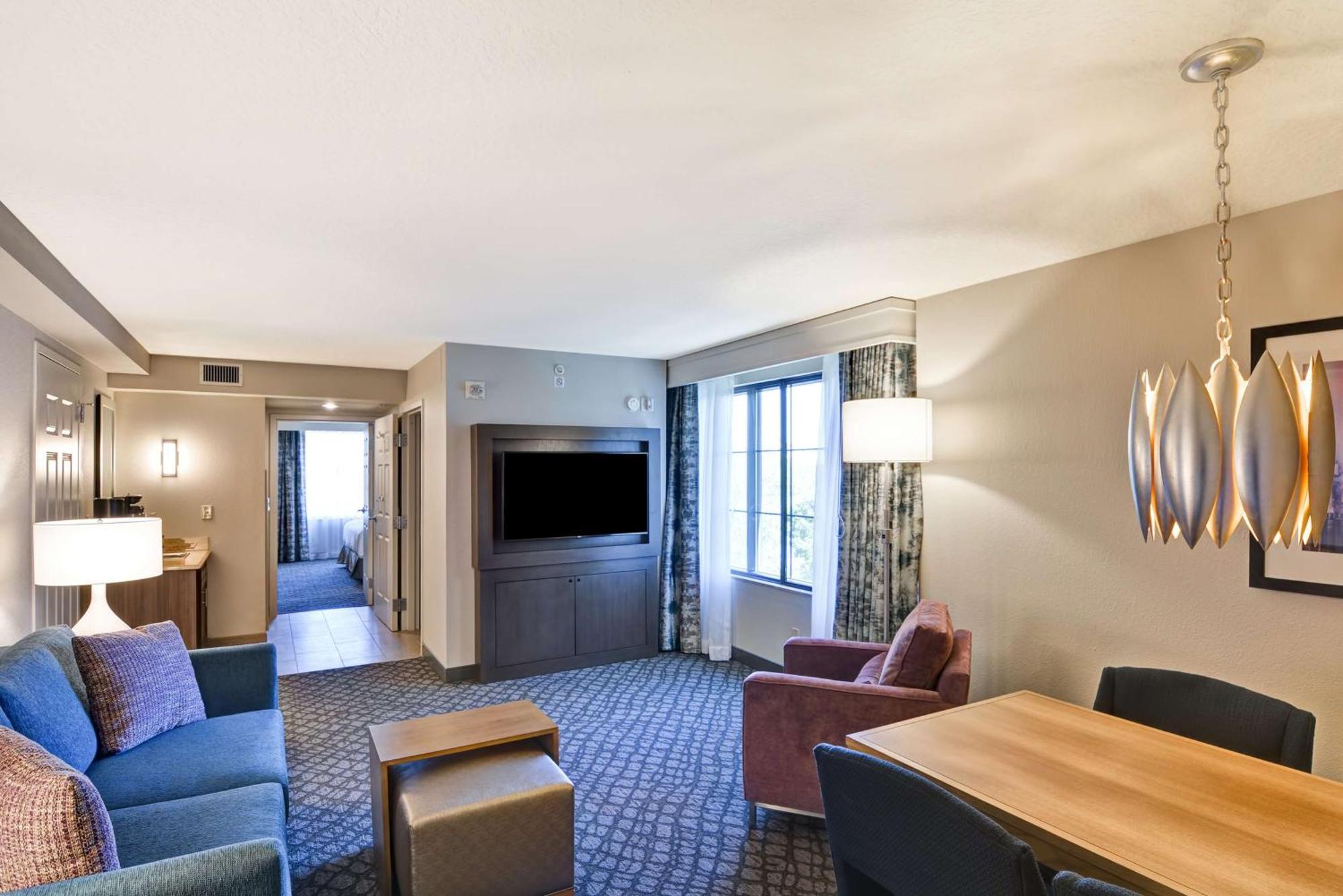 Embassy Suites By Hilton Orlando Downtown Bagian luar foto
